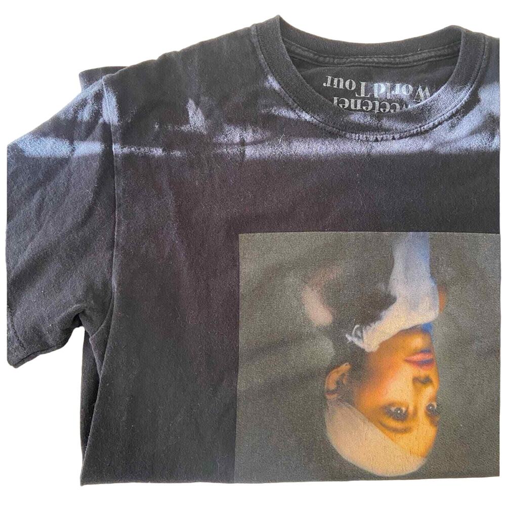 Ariana Grande Sweetener Tour Concert T-Shirt Black Short-Sleeve Size Small